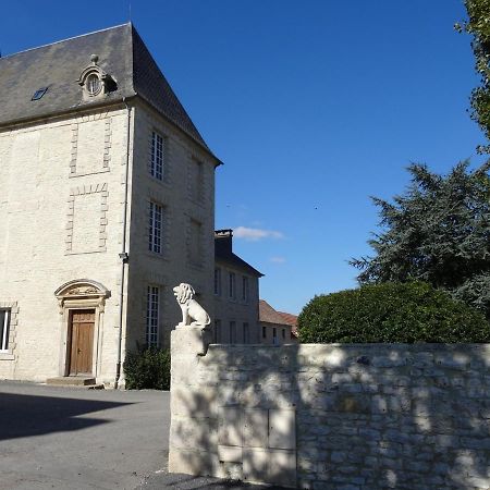 Apartamento Le Seigneur De Bons Exterior foto